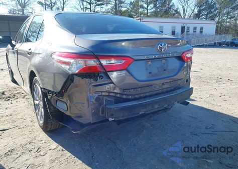 2018 Toyota Camry Le из США, поврежденный, VIN 4T1B11HK9JU144752